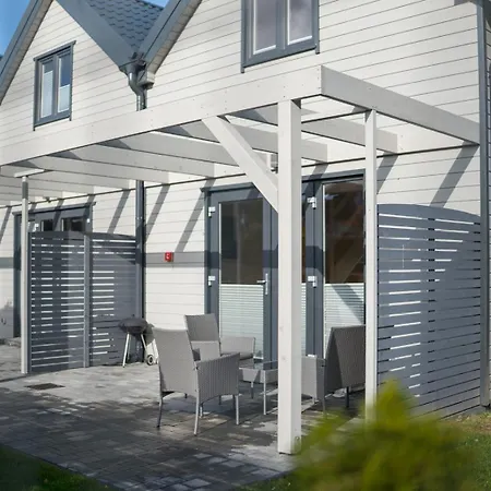 Balticmoon Z Podgrzewanym Basenem Vakantiehuis *