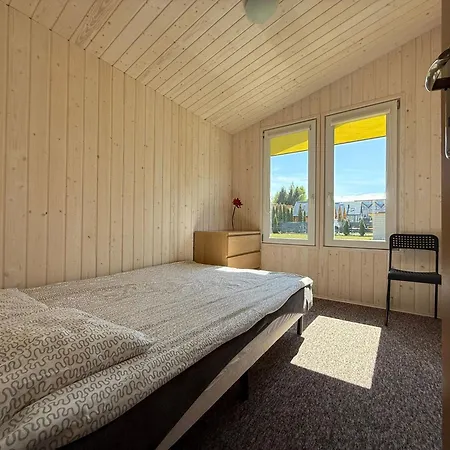 Vakantiehuis Balticmoon Z Podgrzewanym Basenem Rewal